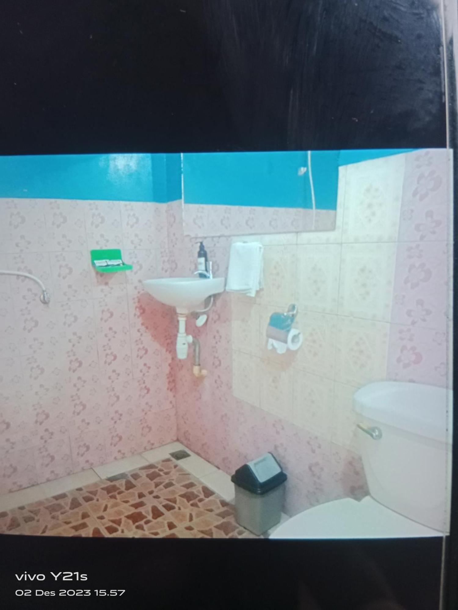 Fullesguesthouse ギリ・トラワンガン エクステリア 写真