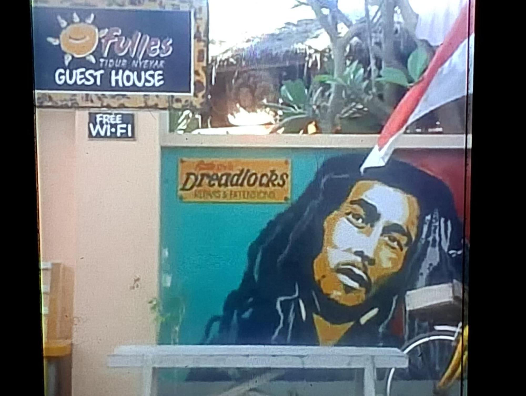 Fullesguesthouse ギリ・トラワンガン エクステリア 写真